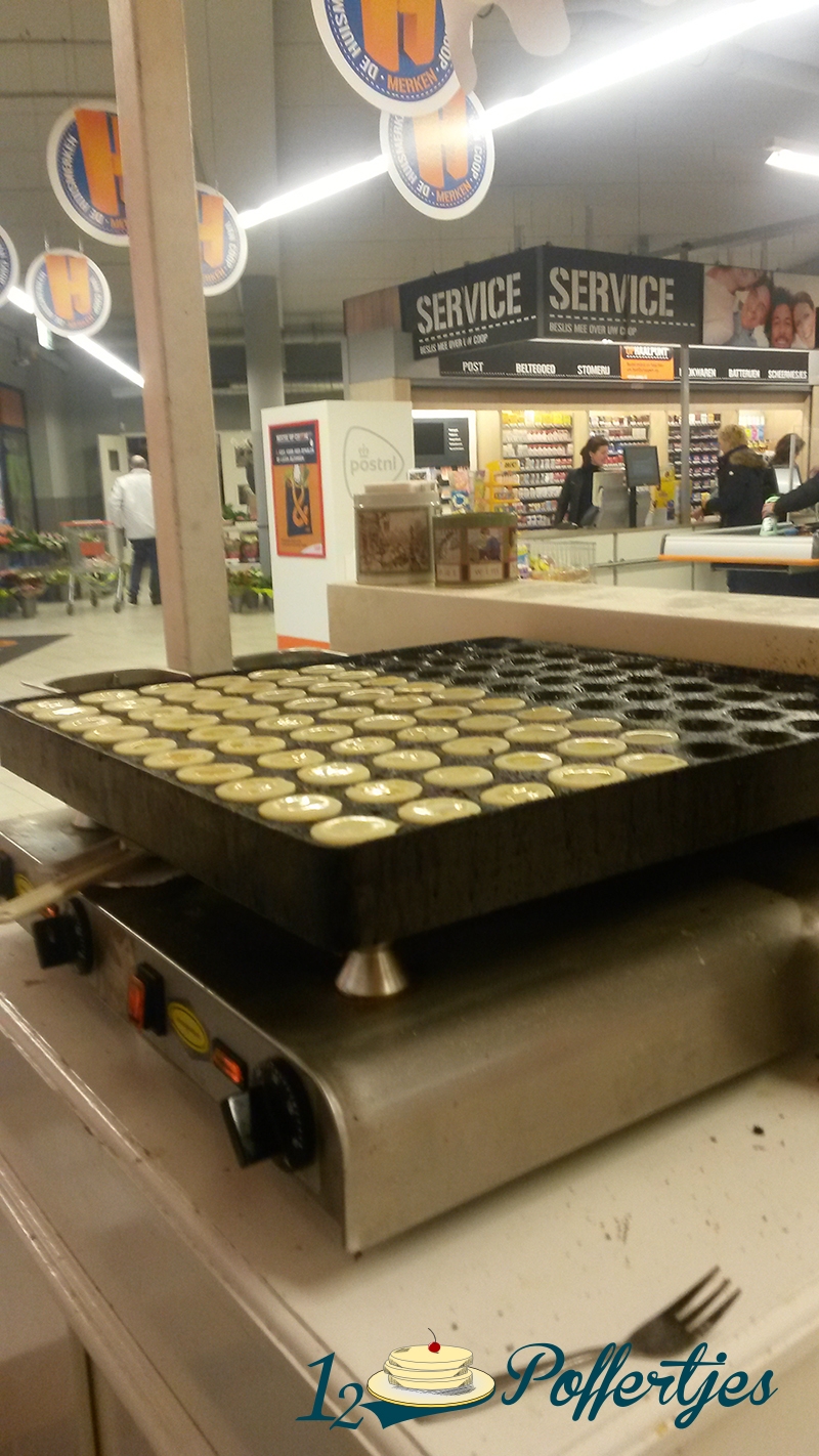 Heerlijke verse poffertjes bij de heropening van Coop Achterberg in Rhenen